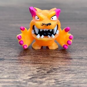 Mr Beast Lab Swarms Alpha Series FIERY Panther Orange Micro Figures Toy Figure